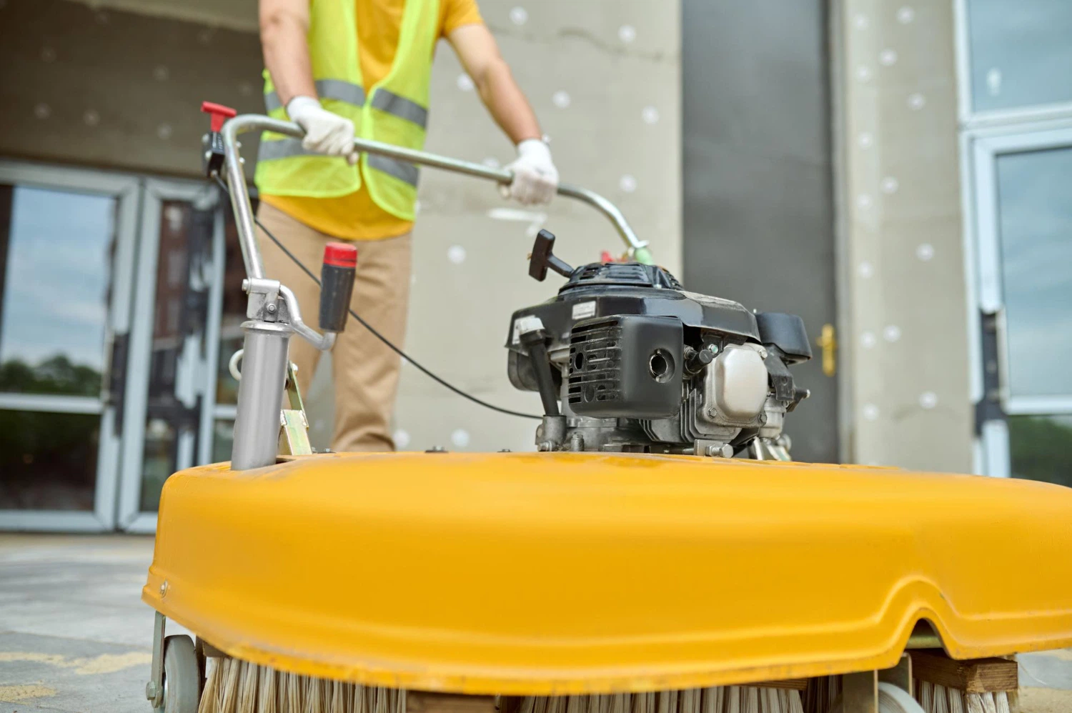Residential apartment and condominium turnover cleaning specialist